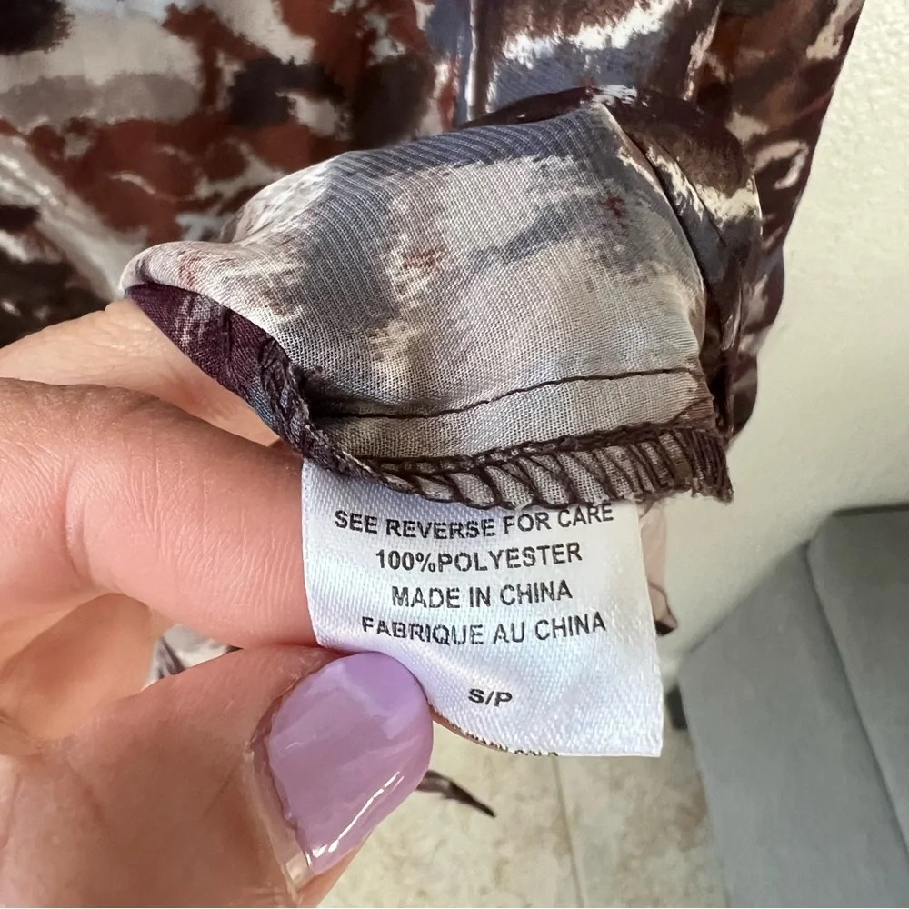 💗BOBEAU Printed Button Down Blouse - Picture 8 of 9